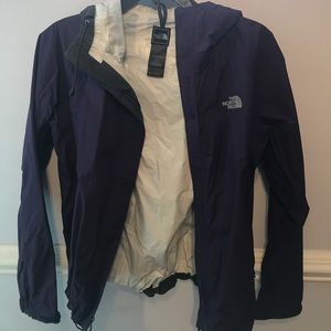 North face windbreaker/rain jacket NEVER WORN